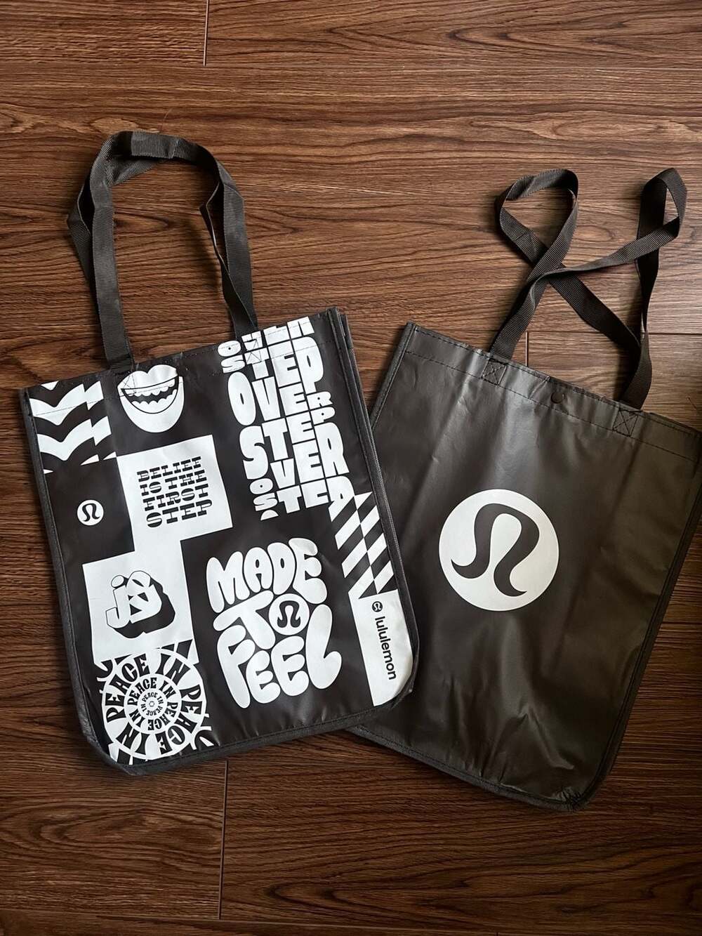 Lululemon shopping bag NEW large